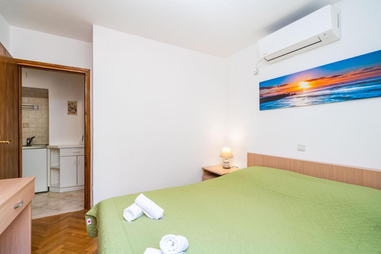Central Apartment With Terrace Dubrovnik Dış mekan fotoğraf