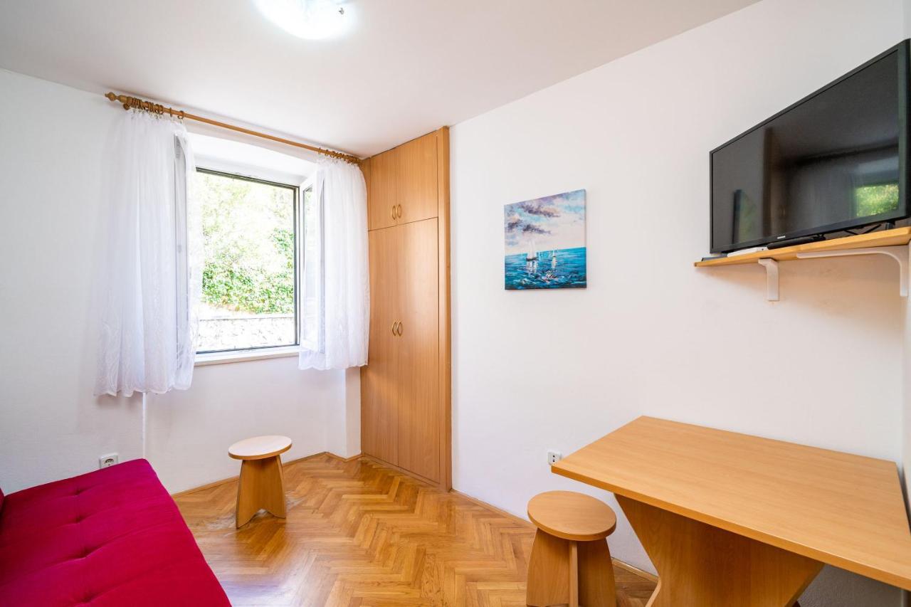 Central Apartment With Terrace Dubrovnik Dış mekan fotoğraf