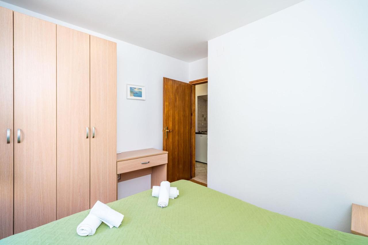 Central Apartment With Terrace Dubrovnik Dış mekan fotoğraf