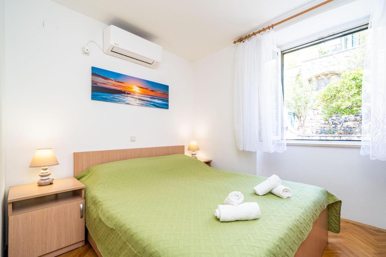 Central Apartment With Terrace Dubrovnik Dış mekan fotoğraf