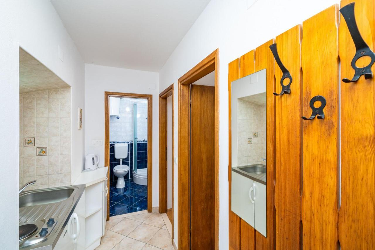 Central Apartment With Terrace Dubrovnik Dış mekan fotoğraf