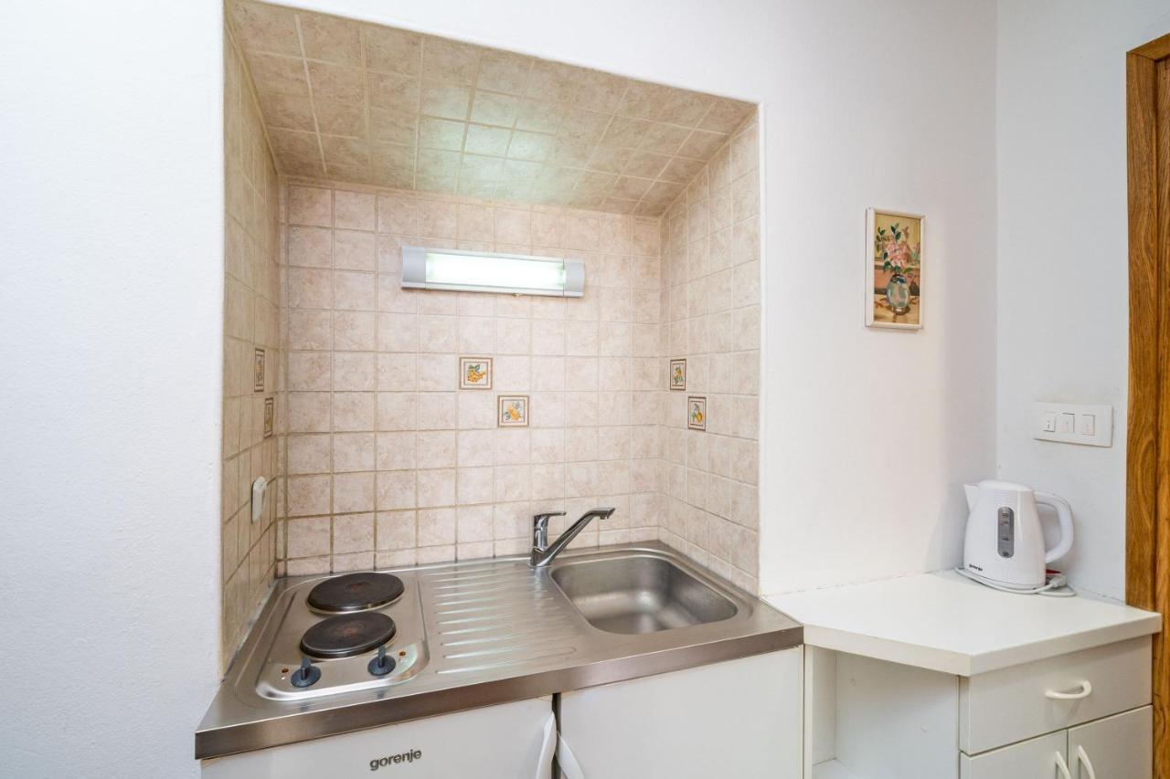 Central Apartment With Terrace Dubrovnik Dış mekan fotoğraf