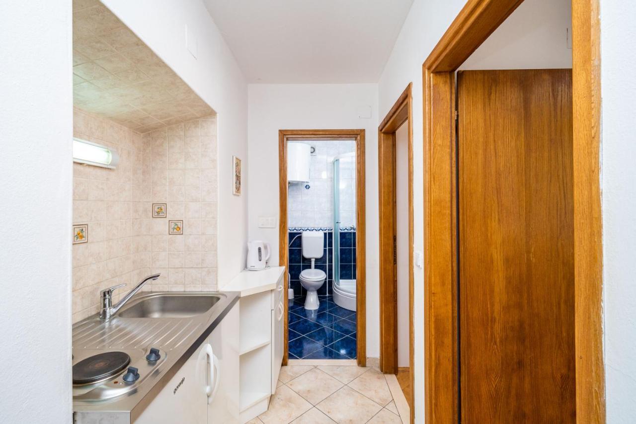 Central Apartment With Terrace Dubrovnik Dış mekan fotoğraf